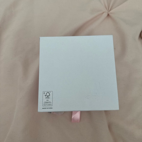 Pandora Jewelry Box - Picture 4 of 5